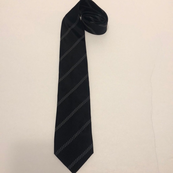 Armani Collezioni Other - Armani Collezioni Men's Tie